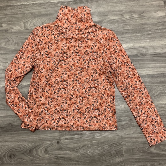 Soft long sleeve flower tee - Picture 3 of 5